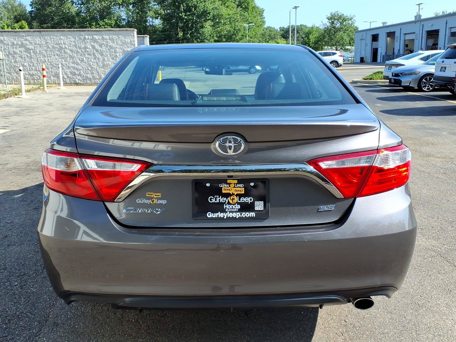 Used 2016 Toyota Camry SE FWD image 9
