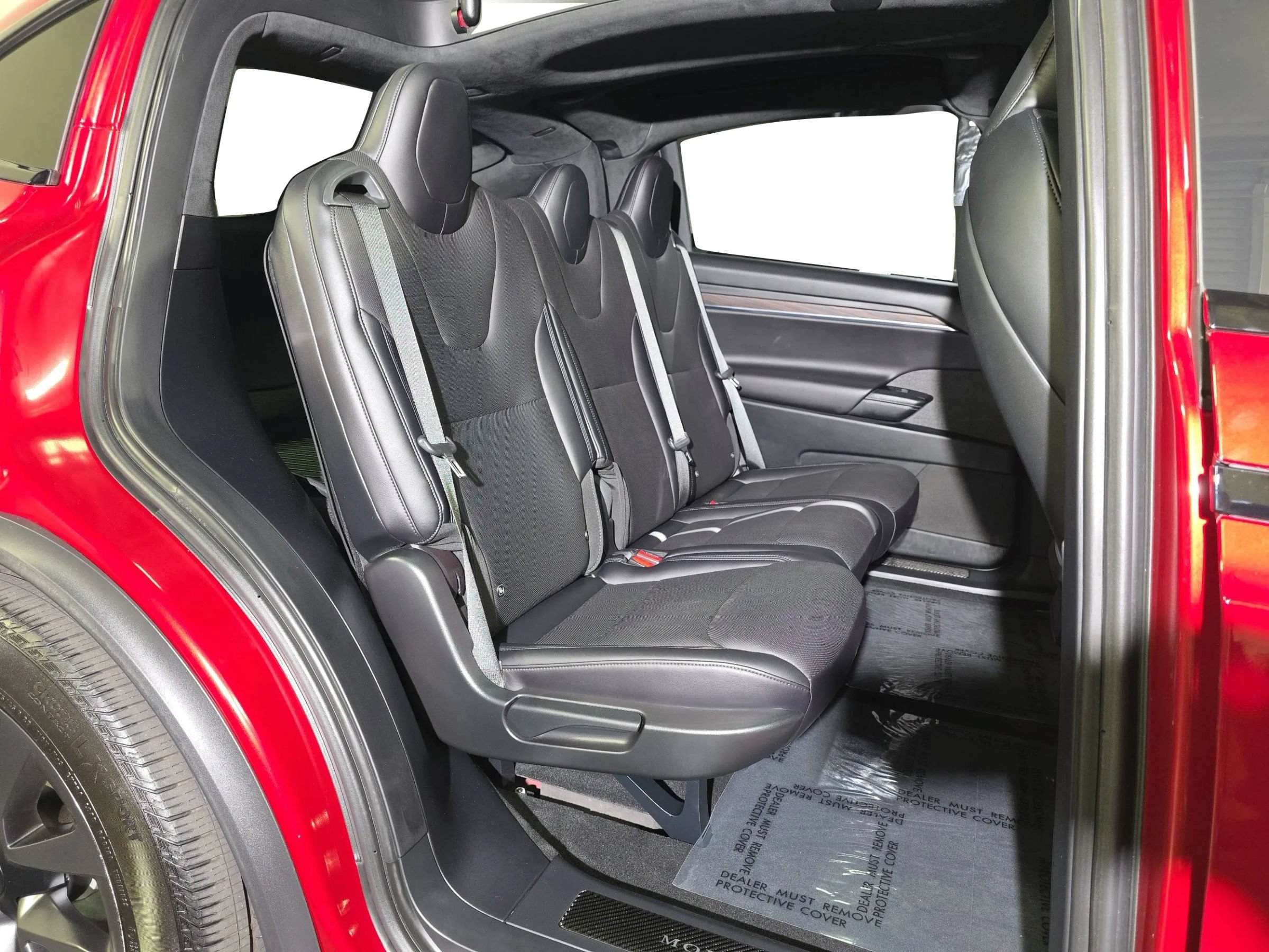 Used 2024 Tesla Model X AWD/4WD image 12