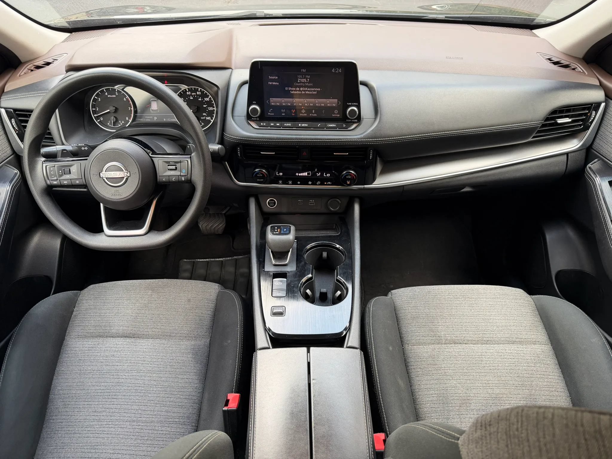 Used 2022 Nissan Rogue SV FWD image 12