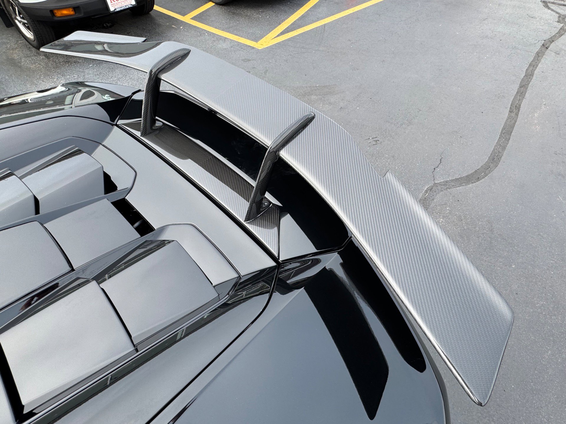 Used 2020 Lamborghini Huracan EVO image 36