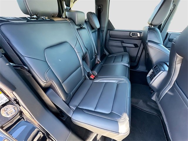 Used 2025 Ford Bronco Outer Banks image 27