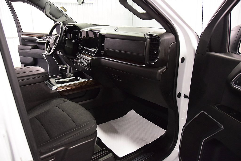 Used 2024 GMC Sierra 1500 Elevation image 30