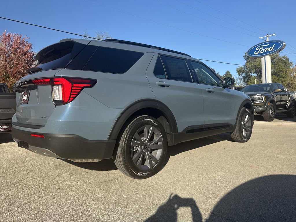 New 2026 Ford Explorer Active image 6