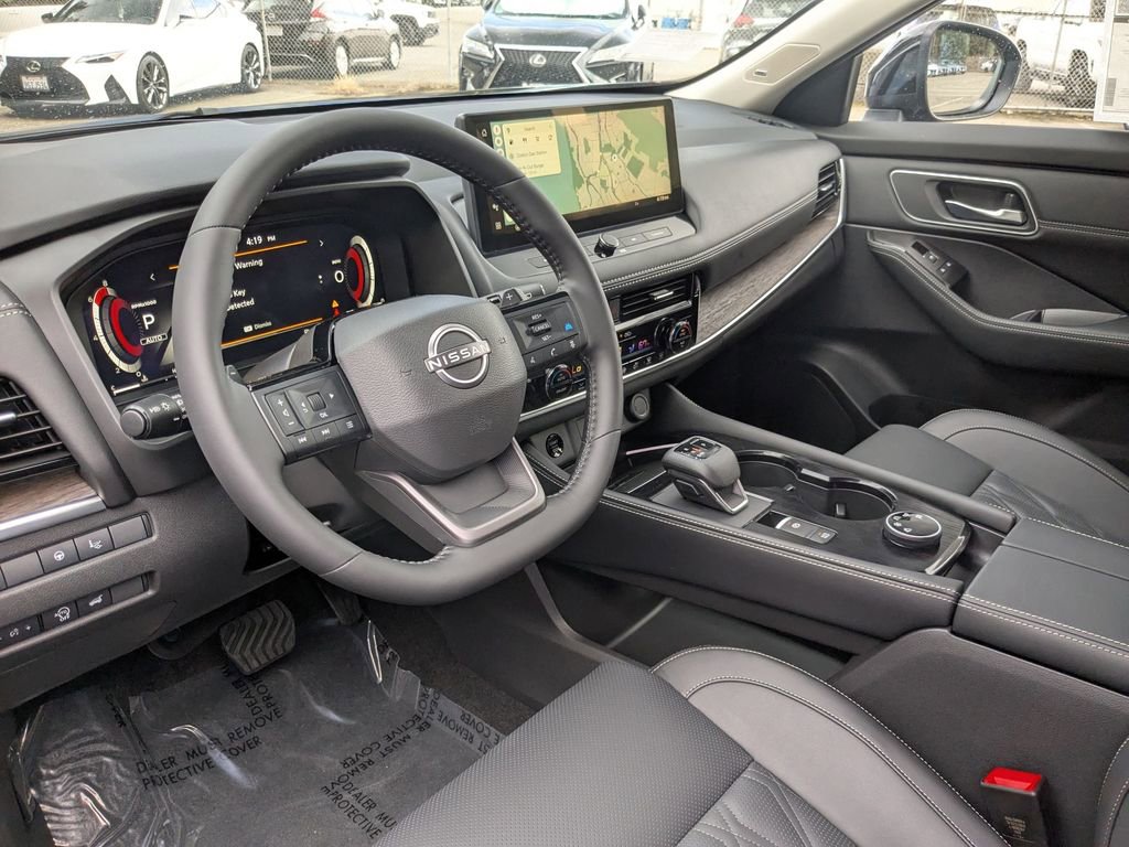 New 2026 Nissan Rogue Platinum image 14