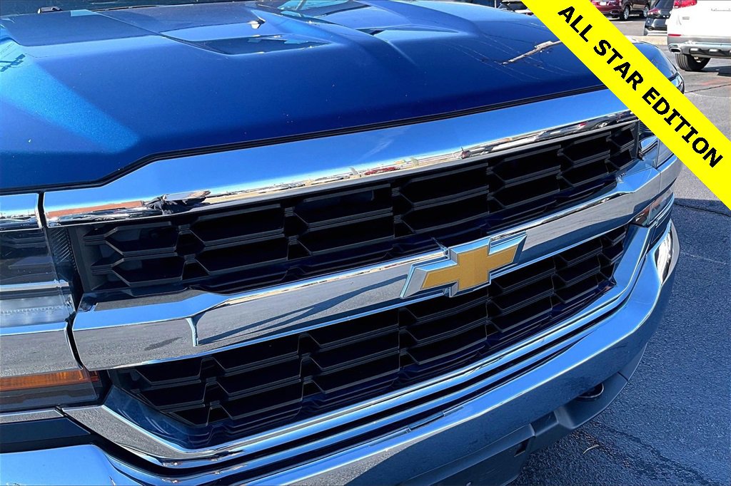 Used 2017 Chevrolet Silverado 1500 LT w/ All Star Edition image 29