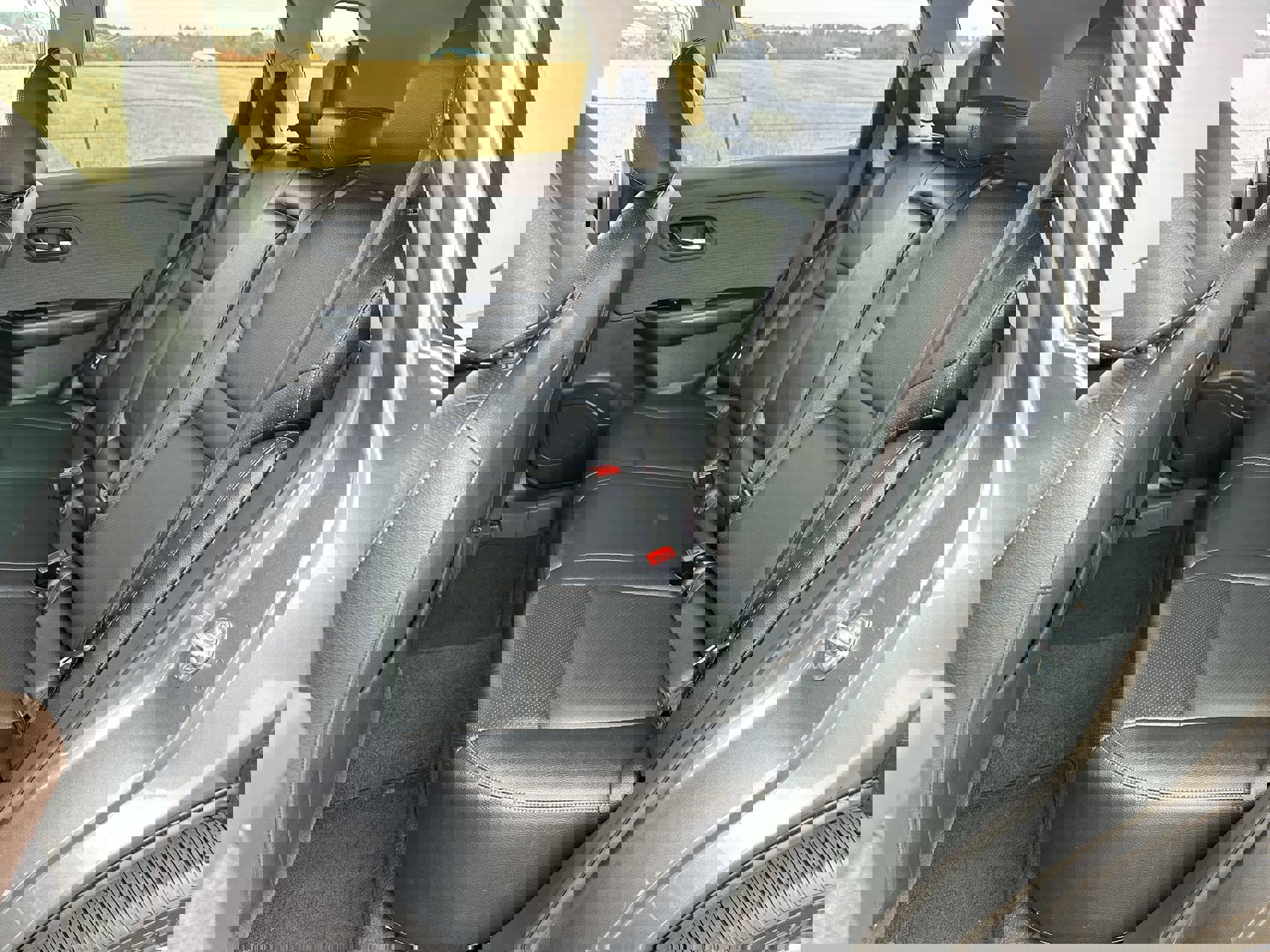 Used 2023 Nissan Rogue SV image 21