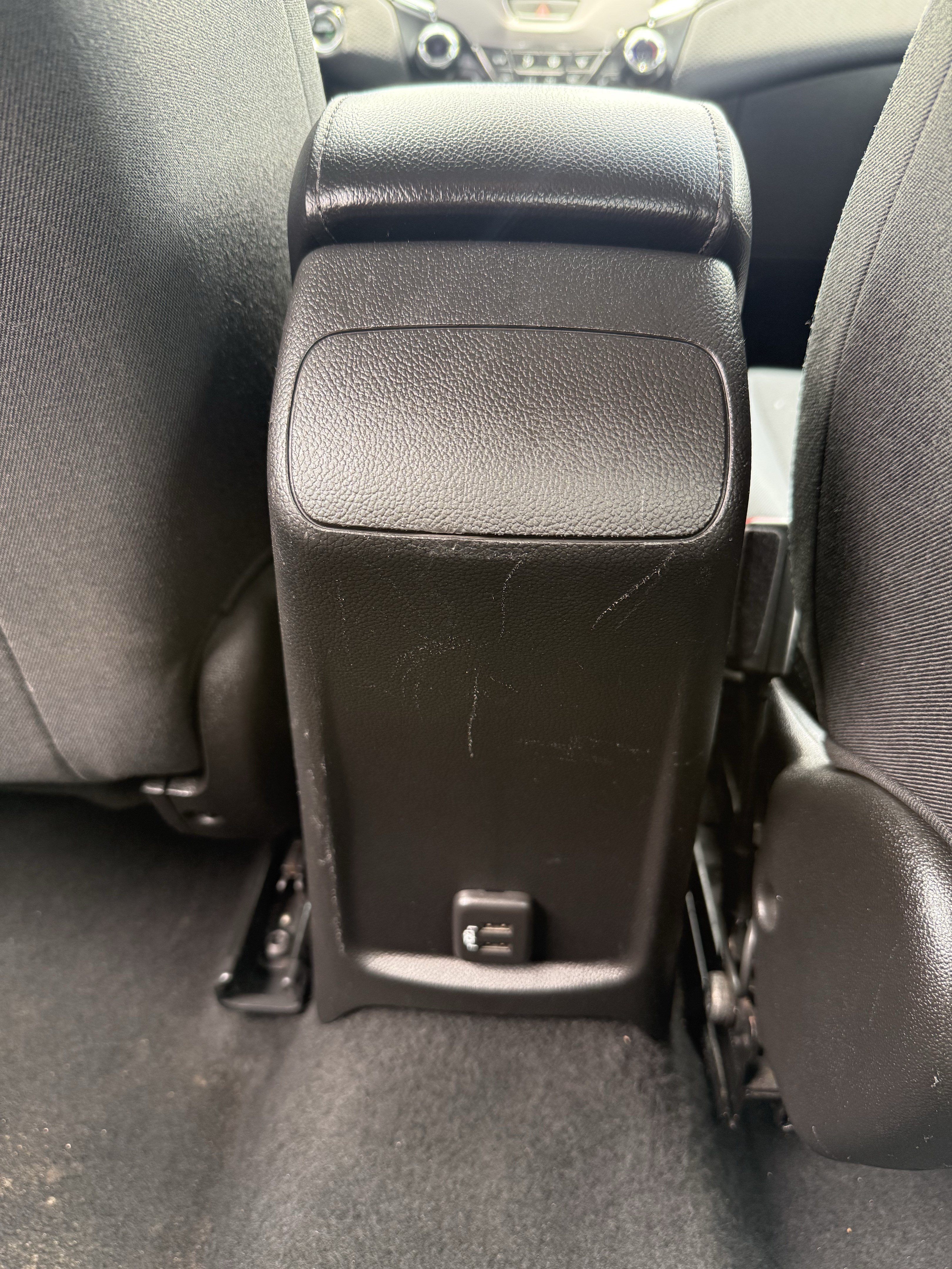 Used 2019 Chevrolet Cruze LT w/ Convenience Package FWD image 28