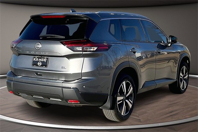 Certified 2025 Nissan Rogue SL w/ SL Premium Package image 2