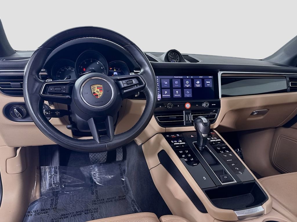Certified 2023 Porsche Macan image 25