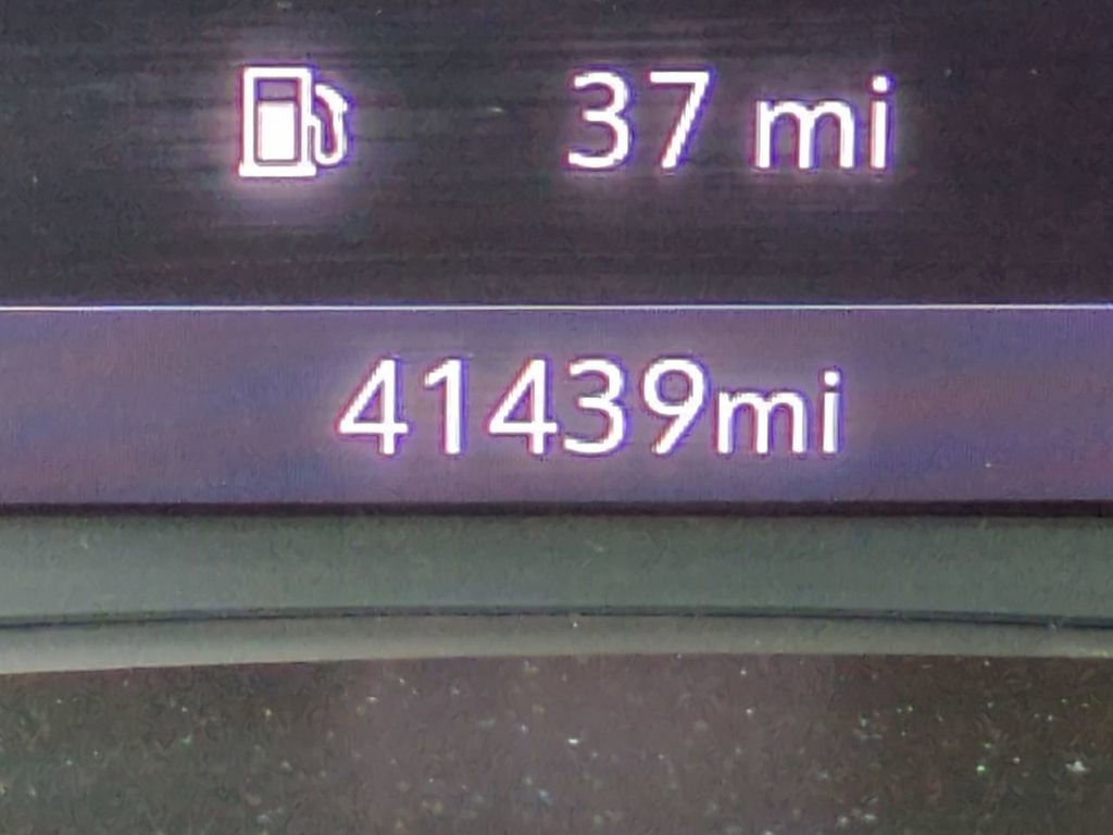 Used 2023 Chevrolet Blazer LT image 27