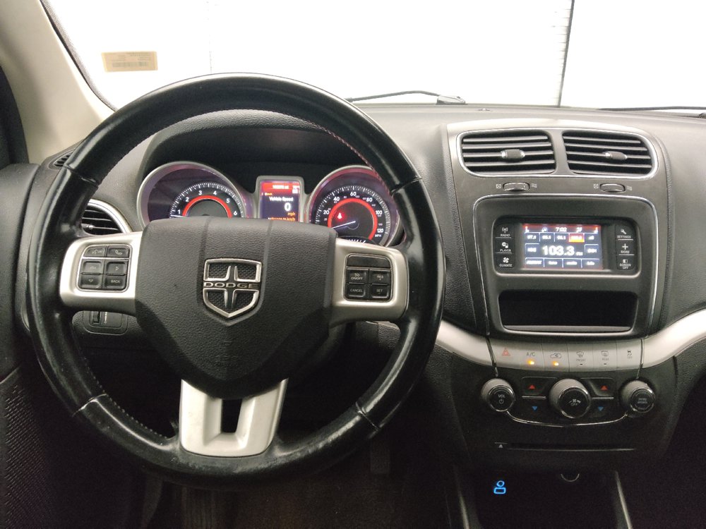 Used 2020 Dodge Journey SE w/ SE Popular Equipment Group FWD image 22