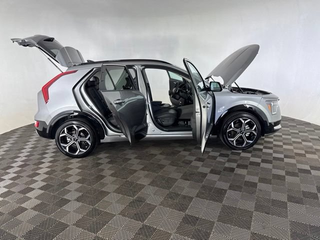 Certified 2025 Kia Niro EX Touring FWD image 15