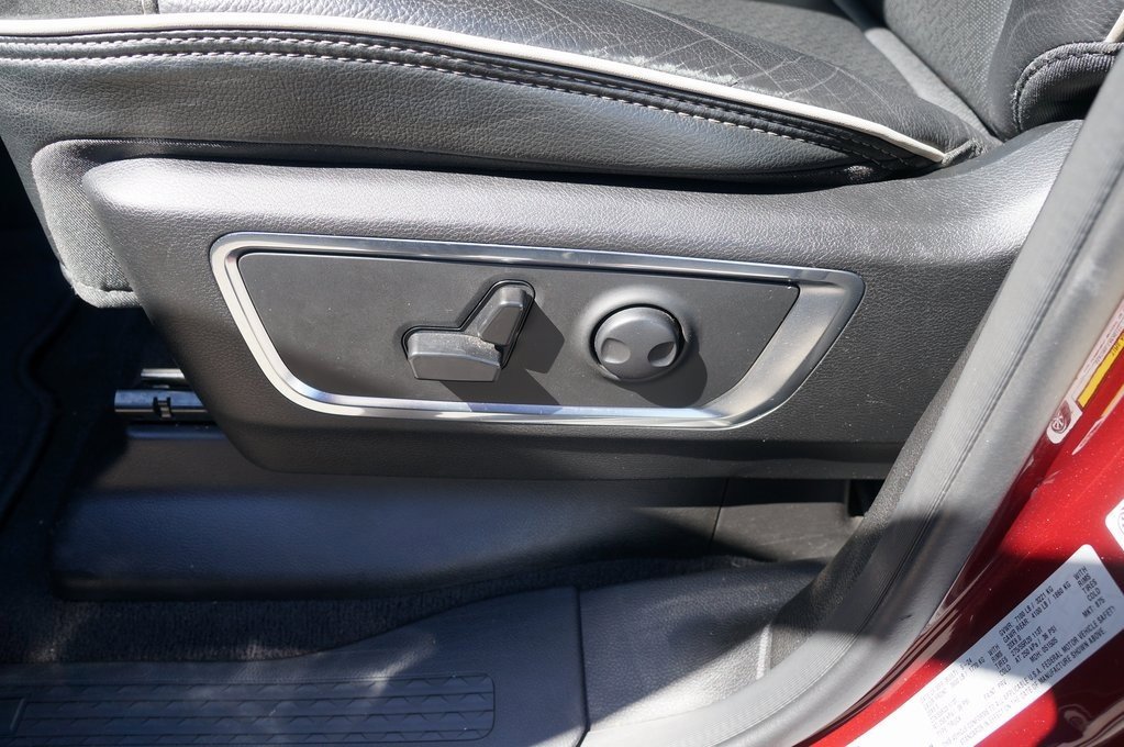 Used 2025 RAM 1500 Laramie image 21