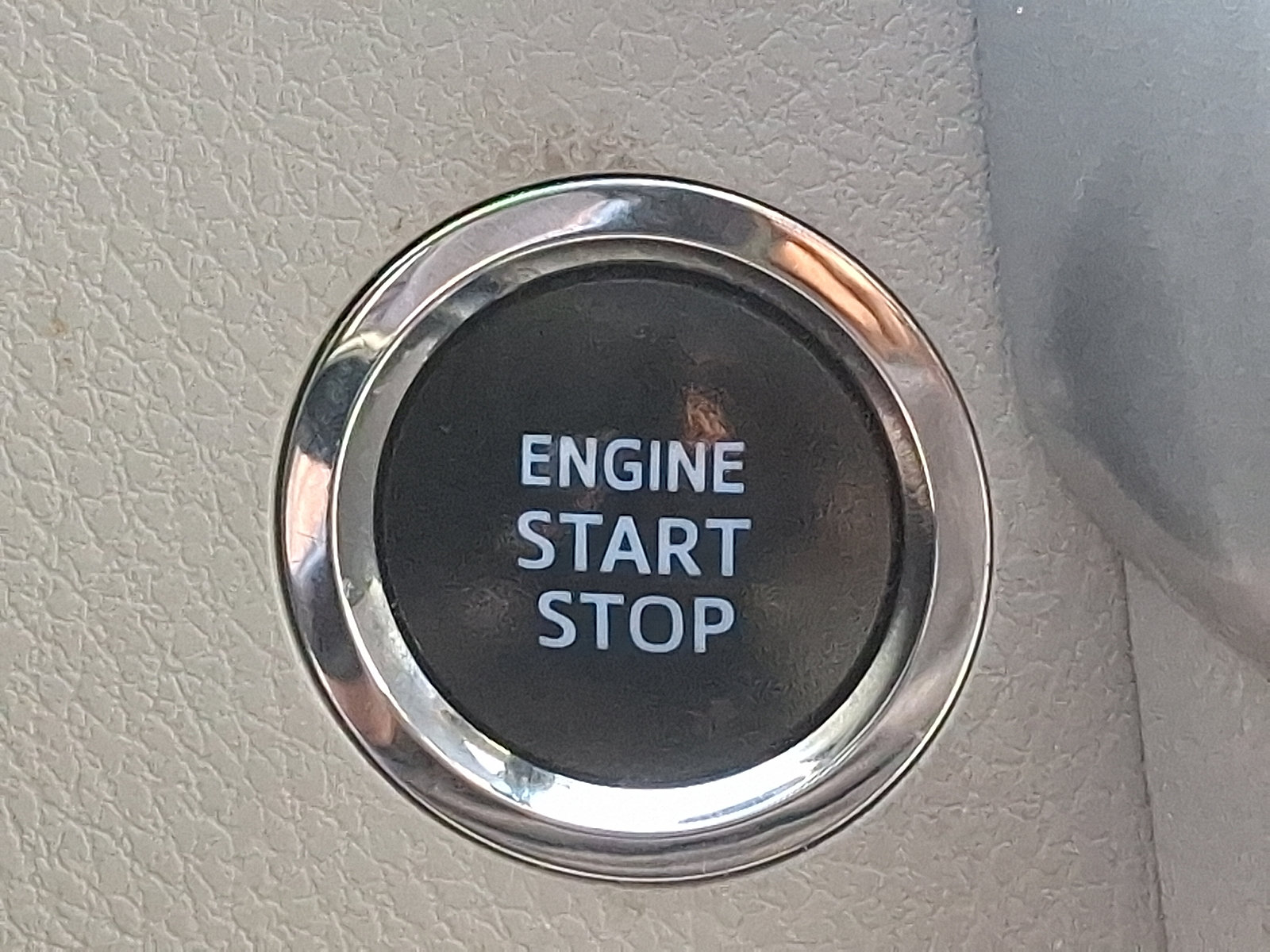 Used 2019 Toyota Highlander XLE AWD/4WD image 24
