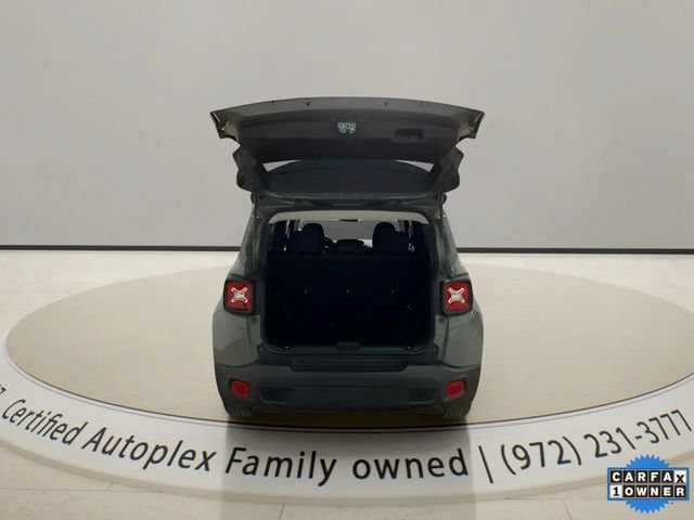 Used 2022 Jeep Renegade Latitude AWD/4WD image 10