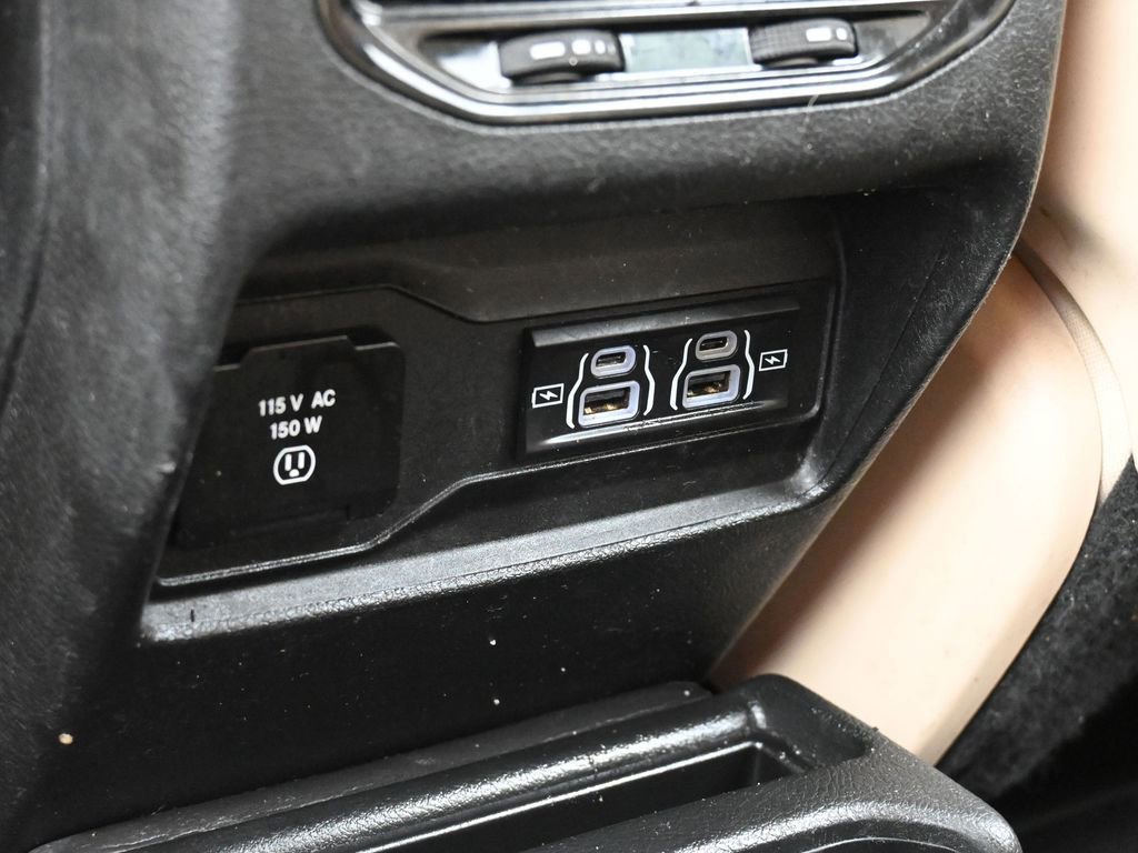 Used 2021 Jeep Grand Cherokee L Limited image 39