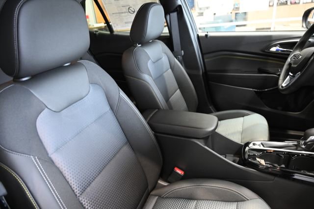New 2026 Chevrolet Trax LT w/ Driver Confidence Package FWD image 8
