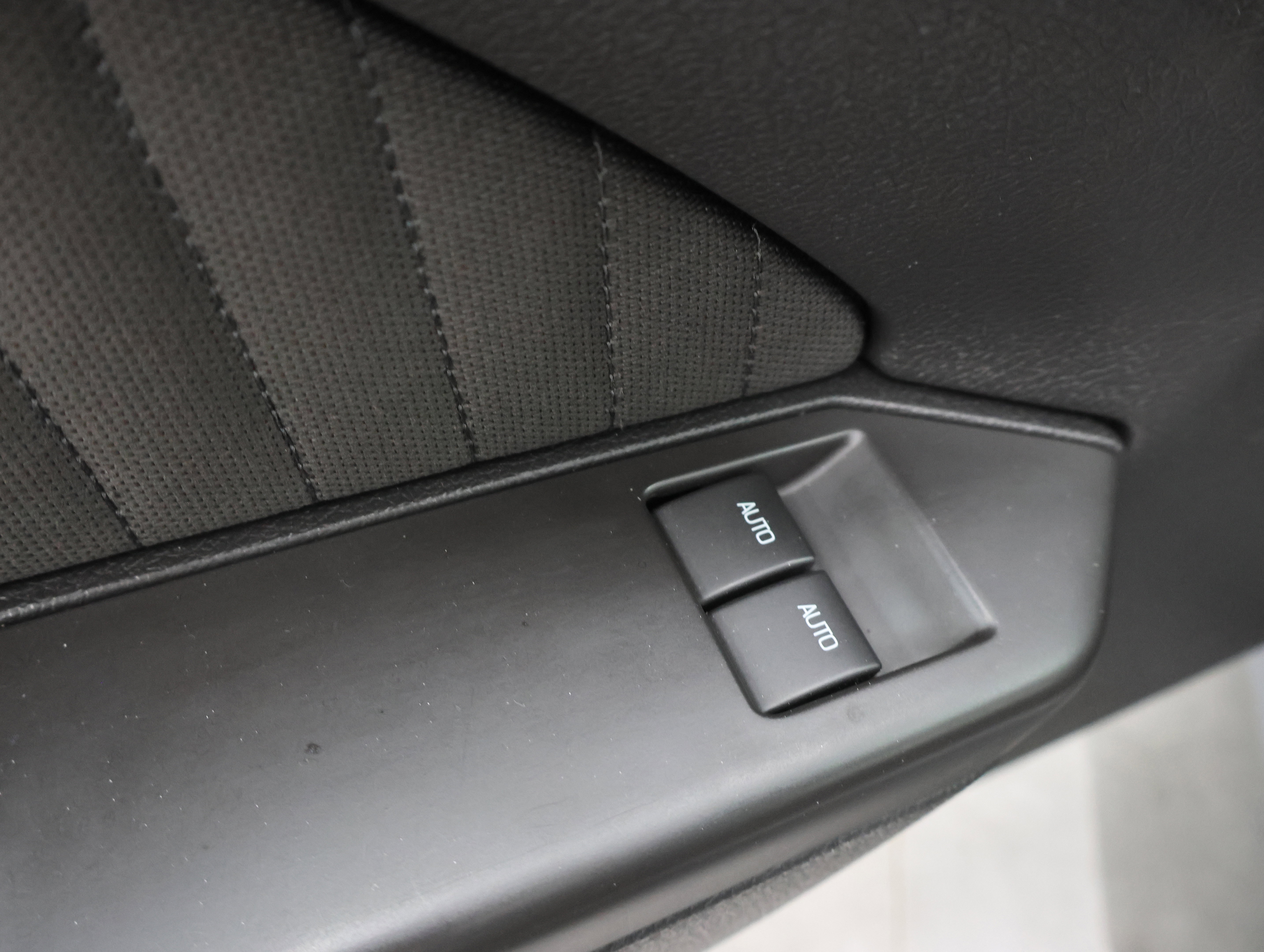 Used 2012 Ford Mustang Boss 302 RWD image 33