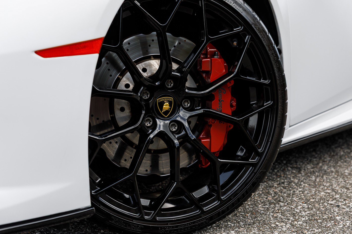 Used 2021 Lamborghini Huracan EVO image 37