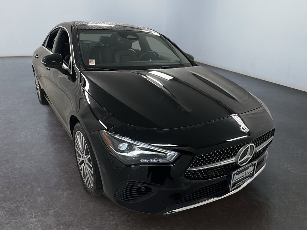 Used 2025 Mercedes-Benz CLA 250 4MATIC image 1