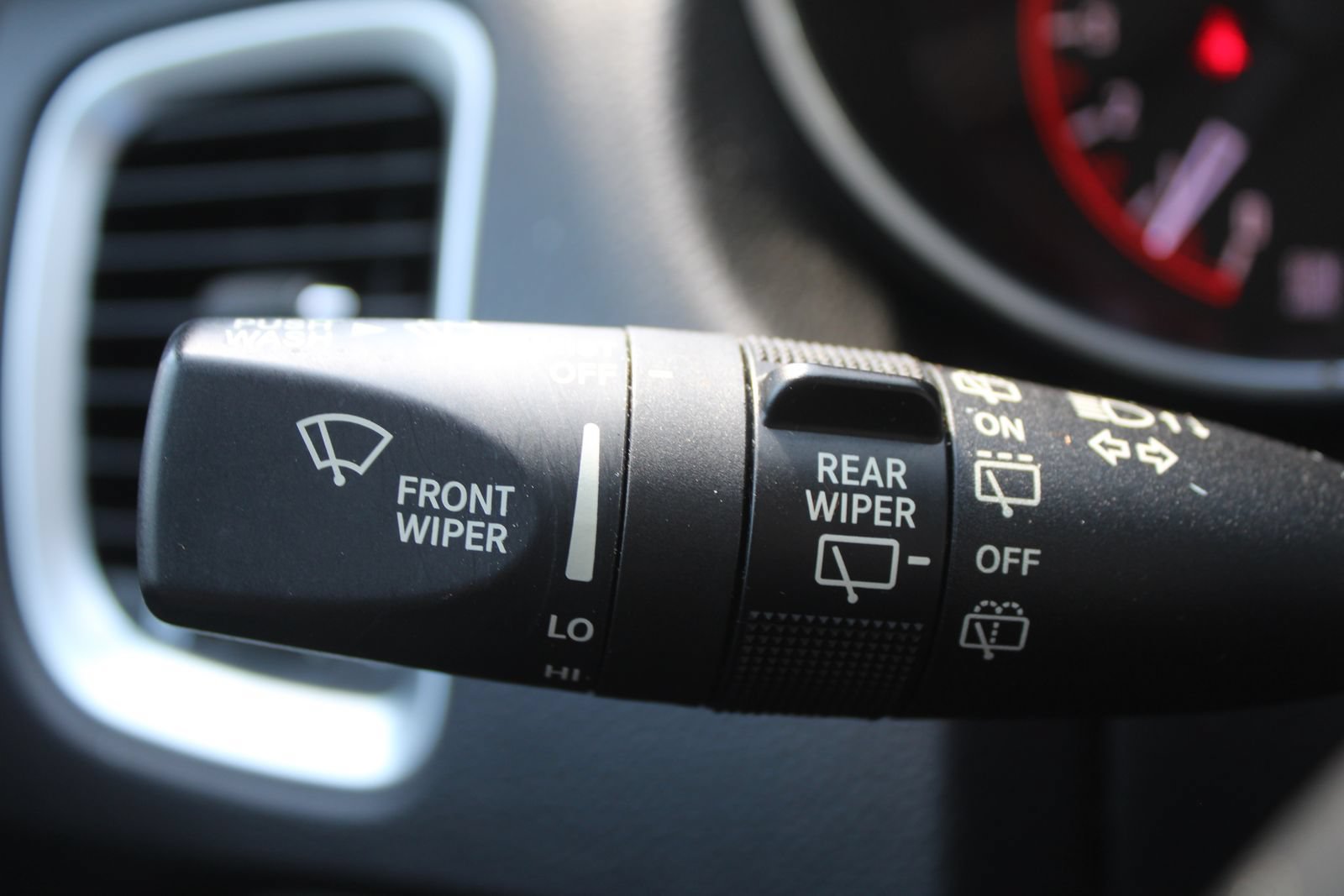 Used 2019 Dodge Durango SXT RWD image 27