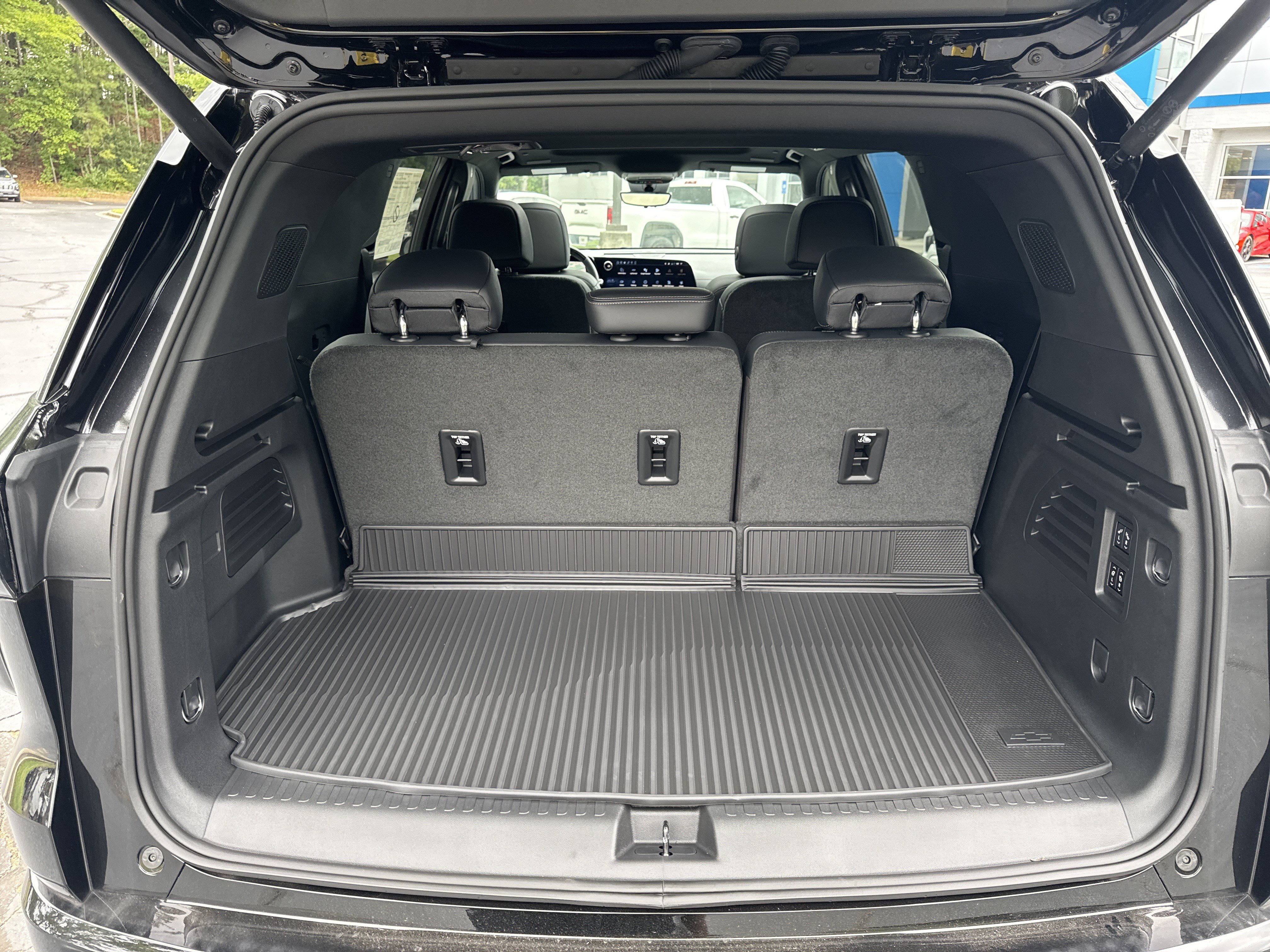 New 2026 Chevrolet Traverse High Country FWD image 19