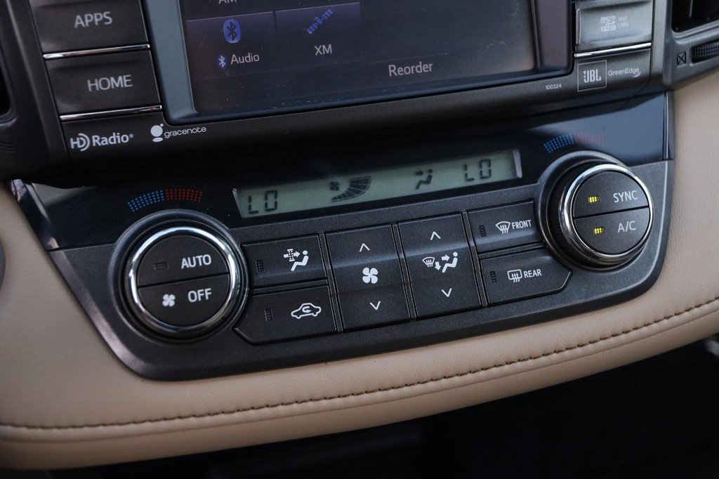 Used 2015 Toyota RAV4 Limited w/ Technology Package image 20