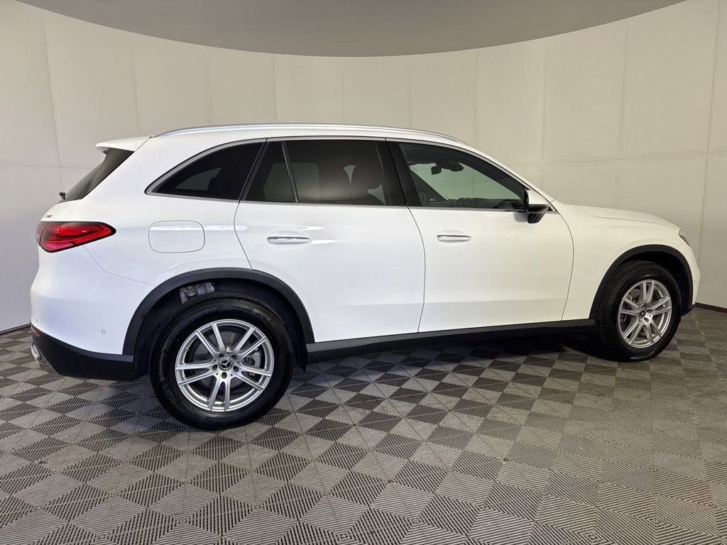 Certified 2025 Mercedes-Benz GLC 300 4MATIC image 7