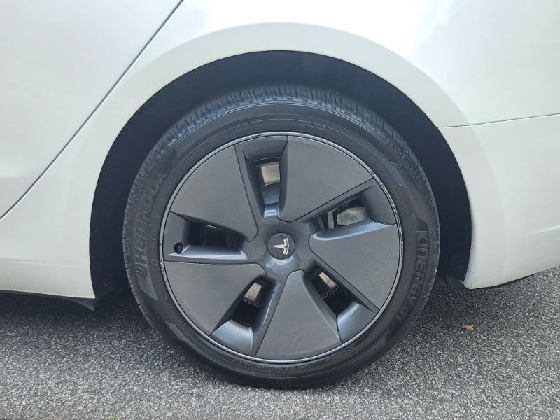 Used 2023 Tesla Model 3 Standard Range RWD image 18