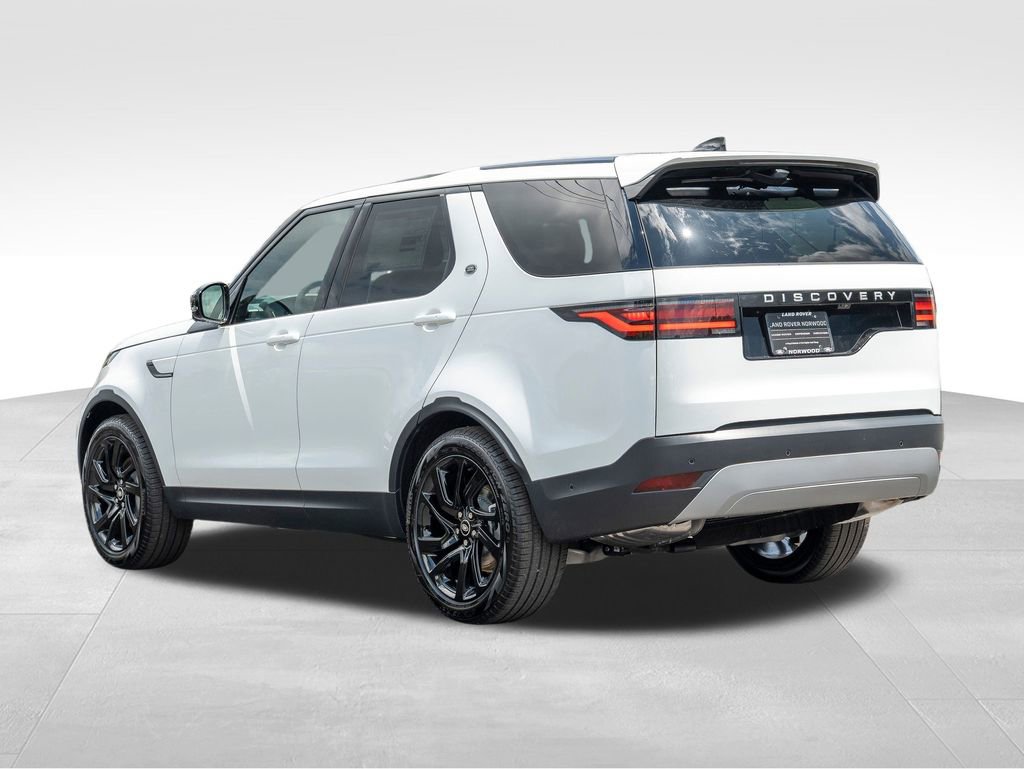 New 2025 Land Rover Discovery S image 6