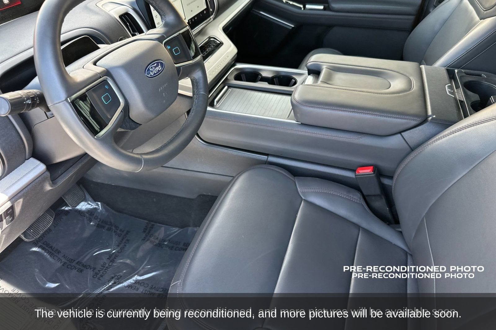 Used 2025 Ford Expedition Active AWD/4WD image 12
