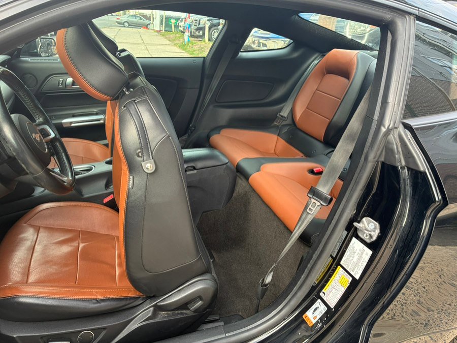 Used 2019 Ford Mustang GT Premium w/ Black Accent Package RWD image 11