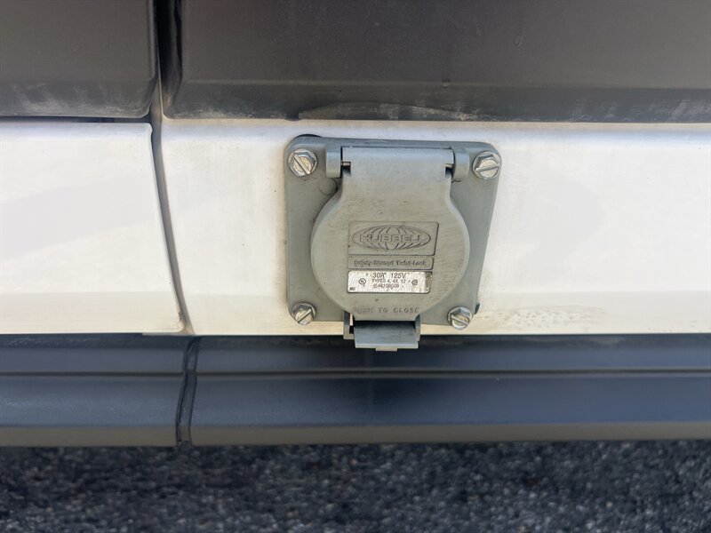 Used 2022 Ford Transit 250 148 High Roof Extended RWD image 14