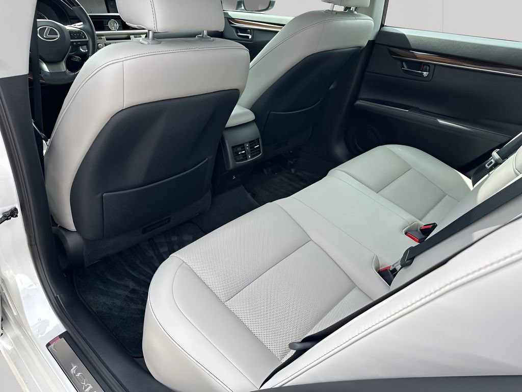 Used 2017 Lexus ES 350 w/ Navigation System Package image 20