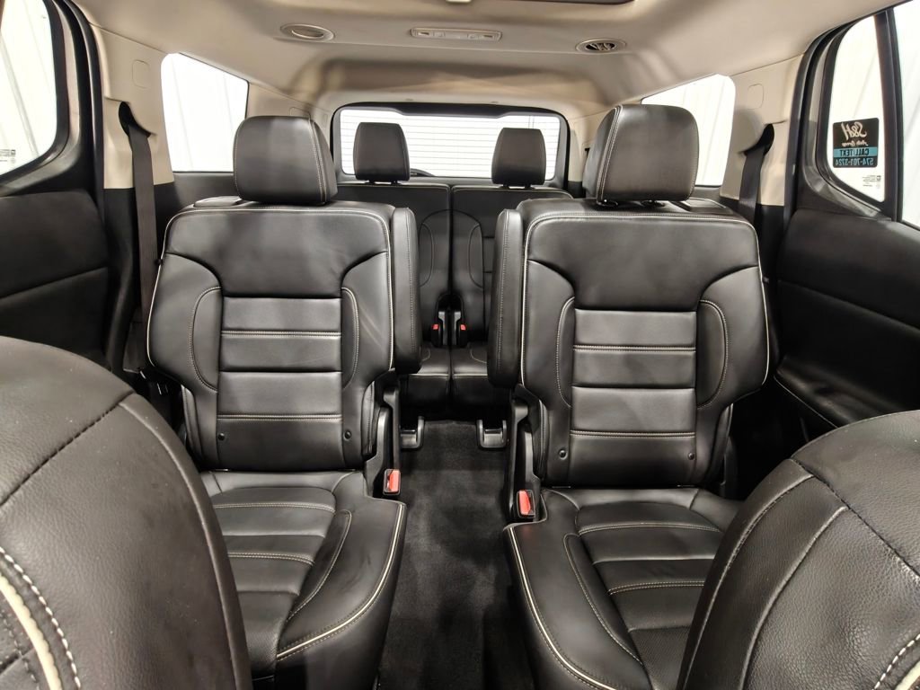 Used 2021 GMC Acadia Denali w/ Denali Ultimate Package image 25