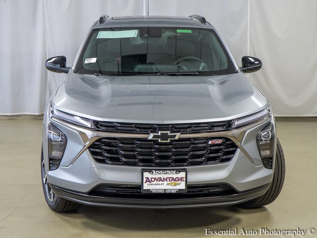 New 2026 Chevrolet Trax RS w/ Sunroof Package FWD image 5