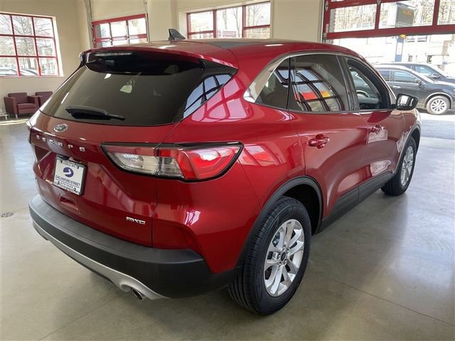 Used 2022 Ford Escape SE w/ Cold Weather Package image 7
