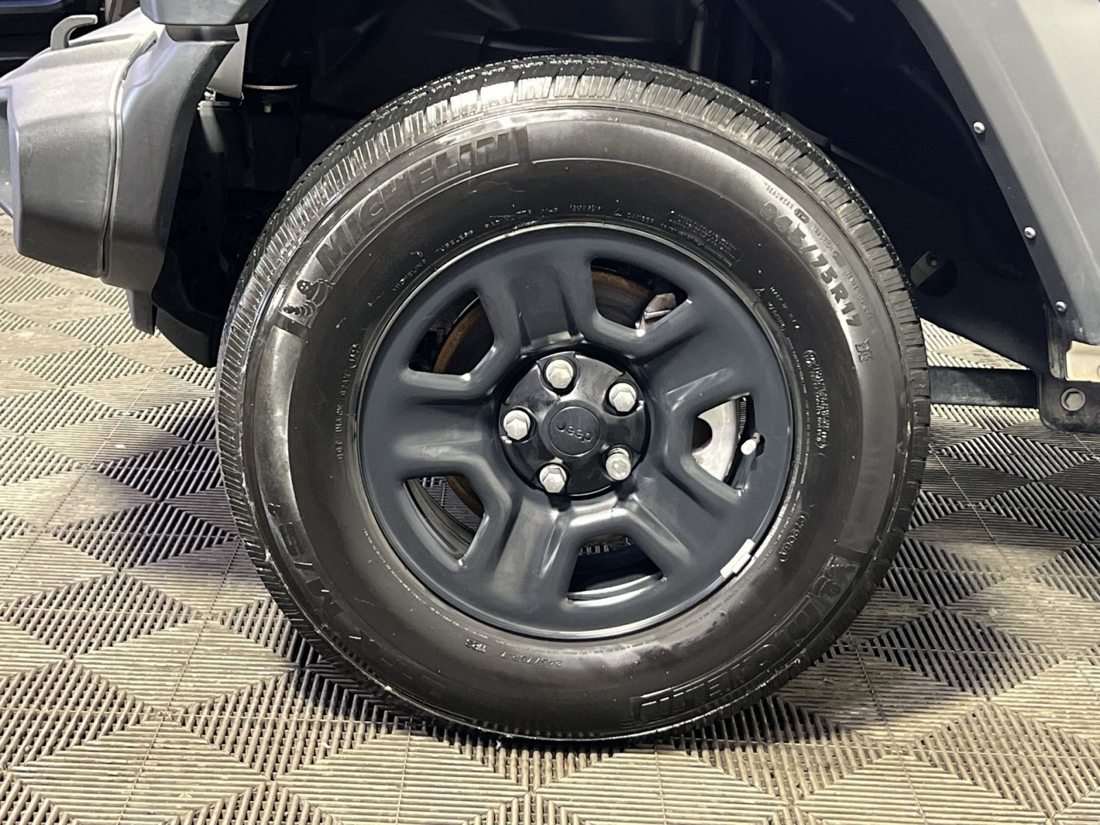 Used 2023 Jeep Wrangler Sport AWD/4WD image 12