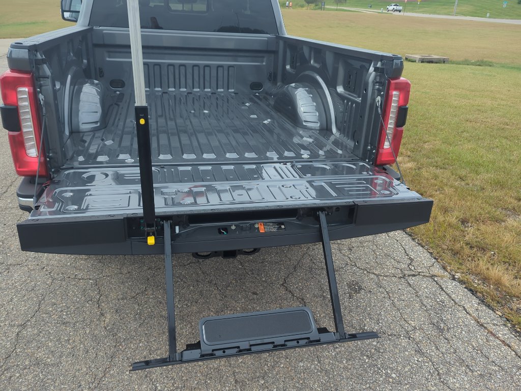 New 2026 Ford F350 XLT image 12