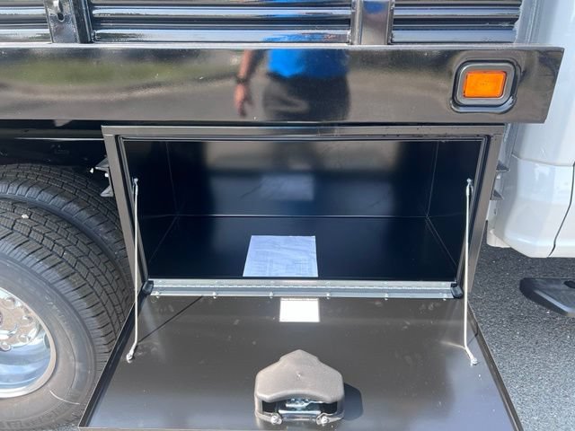 New 2026 Ford F350 XL w/ XL Chrome Package AWD/4WD image 13