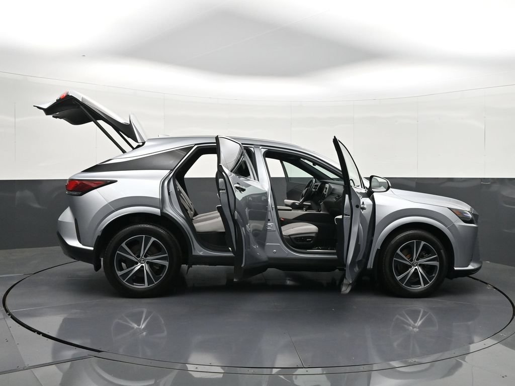 Used 2023 Lexus RX 350 Premium w/ Accessory Package AWD/4WD image 40