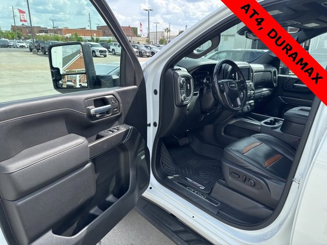 Used 2021 GMC Sierra 2500 AT4 w/ AT4 Premium Plus Package image 9