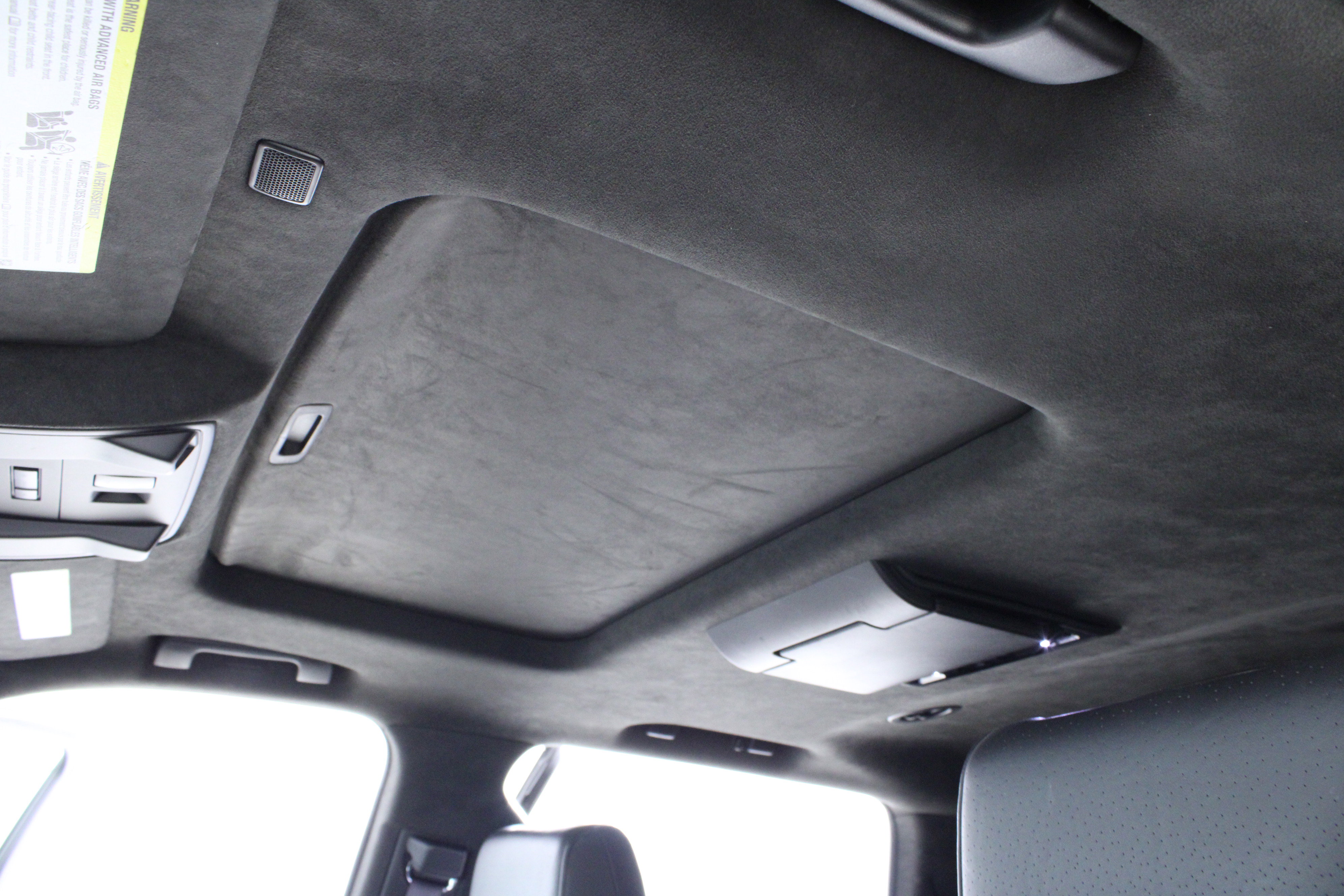 Used 2017 Cadillac Escalade Platinum image 33