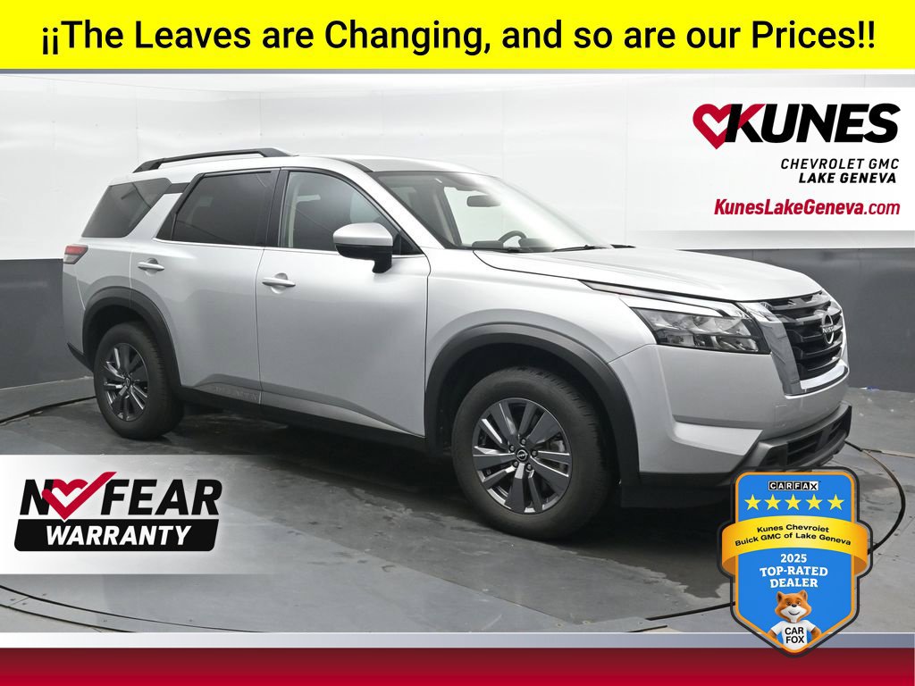 Used 2025 Nissan Pathfinder SV FWD image 1
