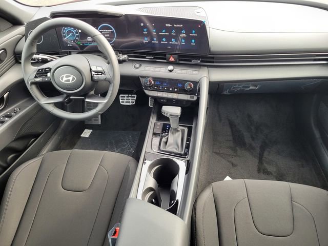 New 2025 Hyundai Elantra SEL image 33