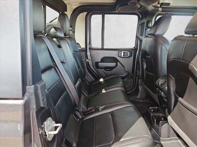 Used 2023 Jeep Gladiator Sport AWD/4WD image 15