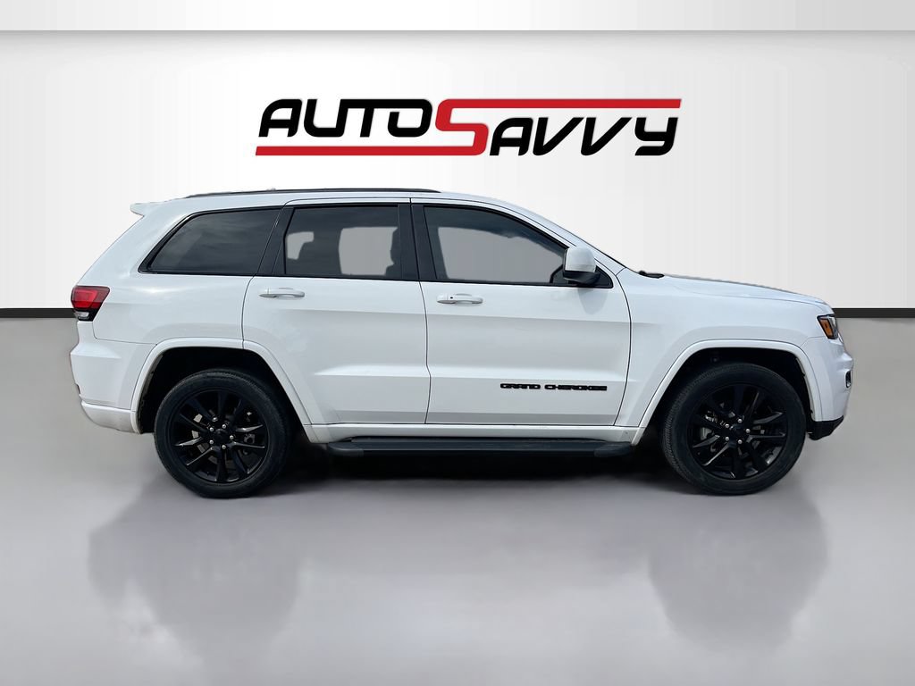 Used 2020 Jeep Grand Cherokee Altitude AWD/4WD image 8