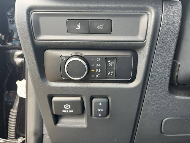 Used 2024 Ford Expedition XLT RWD image 24