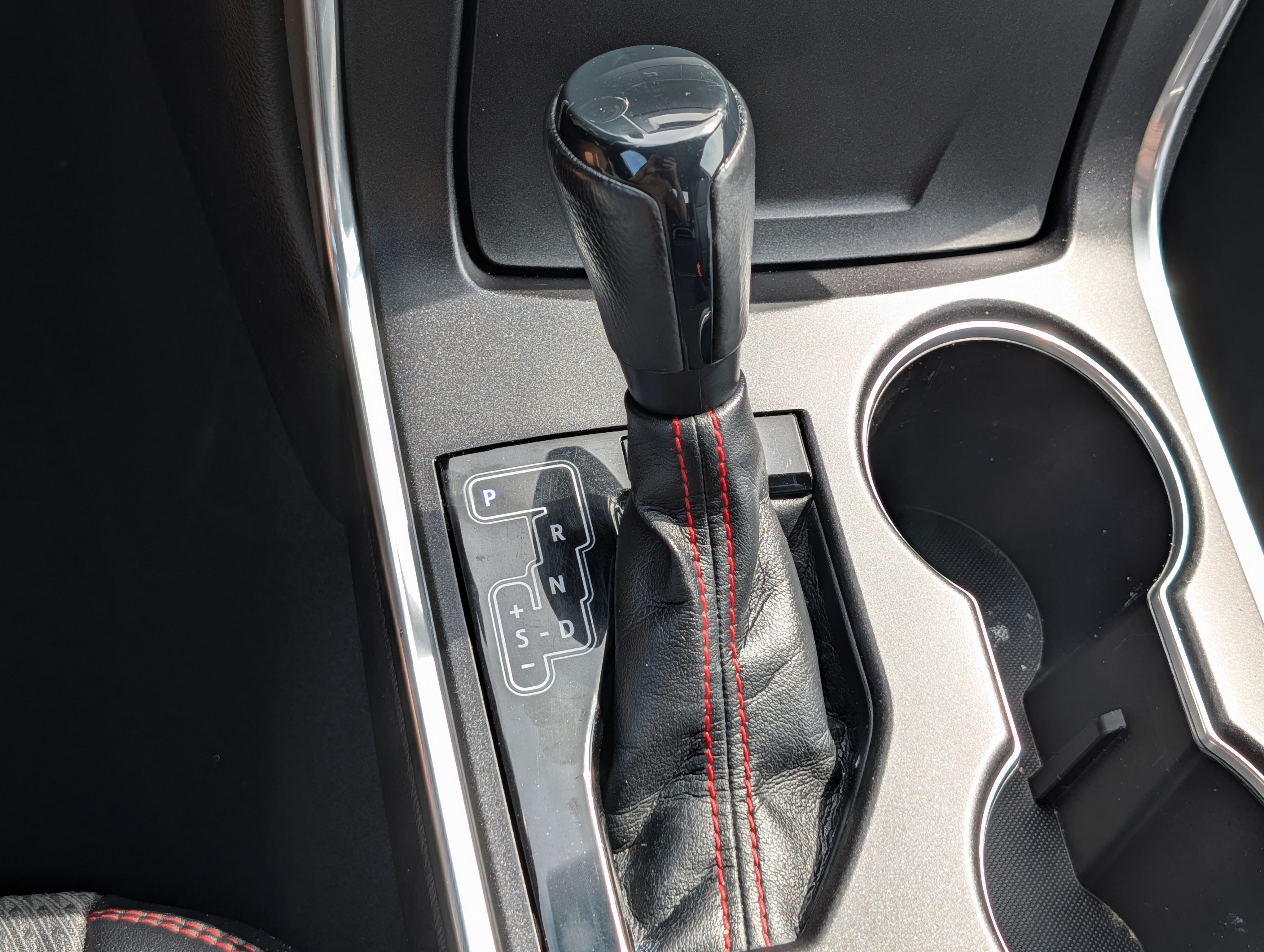Used 2015 Toyota Camry SE FWD image 24