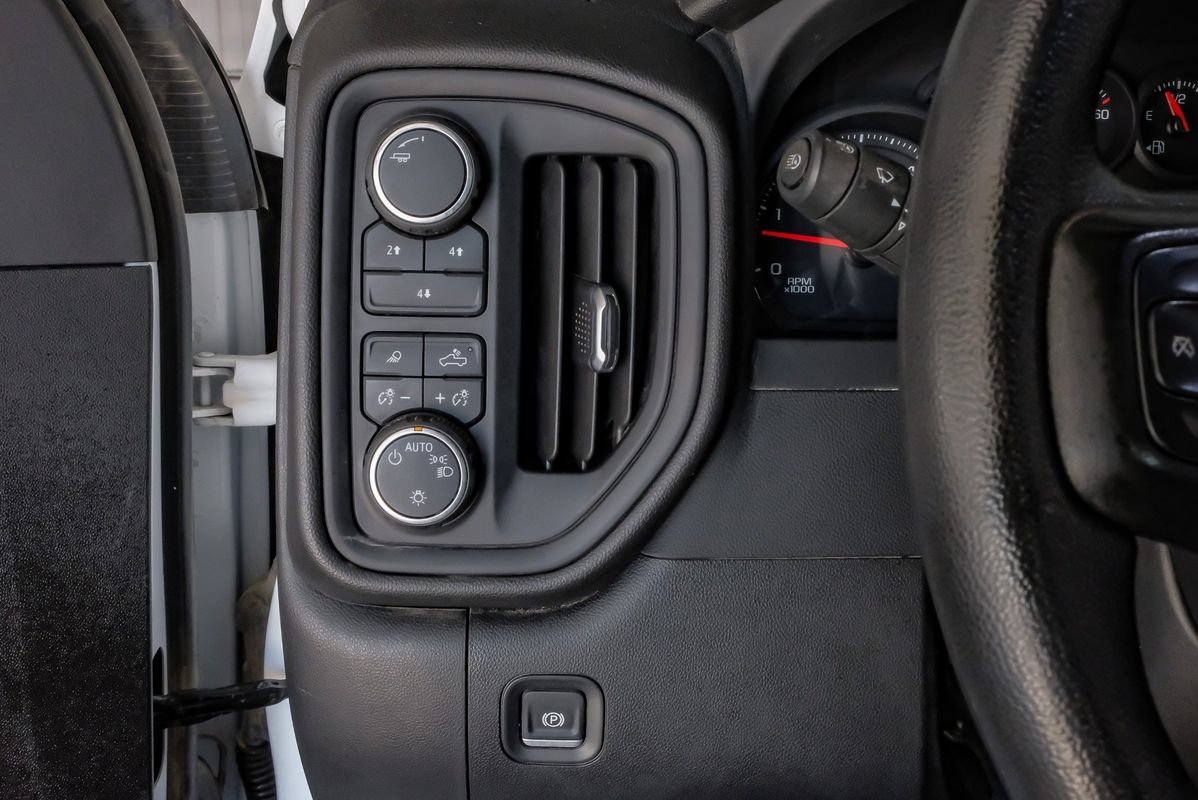 Used 2025 Chevrolet Silverado 3500 W/T AWD/4WD image 24